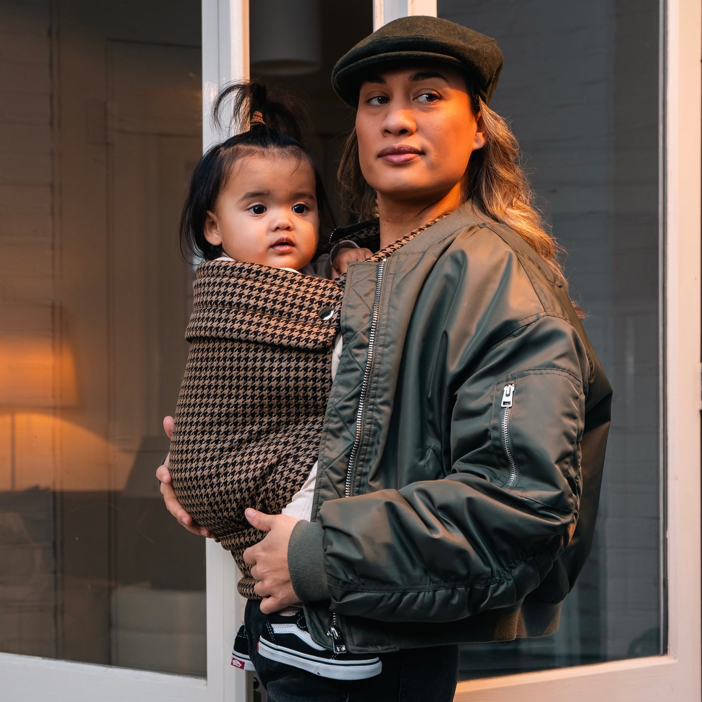 Babytrage - Houndstooth Brown